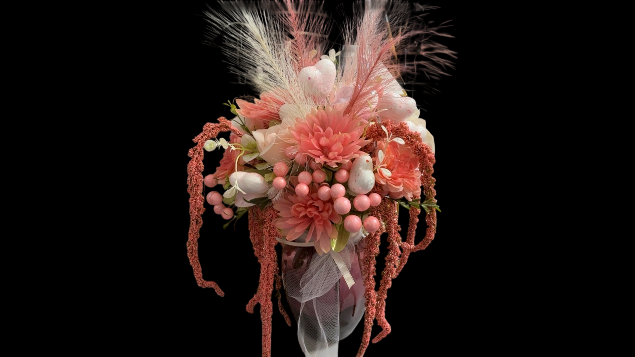 Freedom Factory Artificial Flower Arrangement One size Pink, White