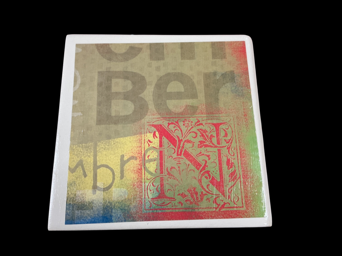 Multicolor Ceramic Freedom Factory Home Decoration
